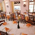 拉帕尔马酒店 3* 圣特奥多罗